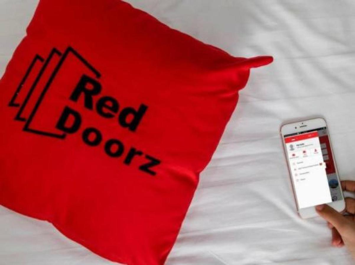 Reddoorz Plus Near Mall Slipi Jaya Джакарта Екстер'єр фото